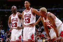 霍华德加盟湖人：转会引发热议，家庭负担与球队经济考量